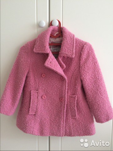 Красивое детское демисезонное пальтишко ф. Жираф. Утеплено тонким слоем синтепона. Отличное состояние. В комплекте шапочка и перчатки. 1400. Академическая