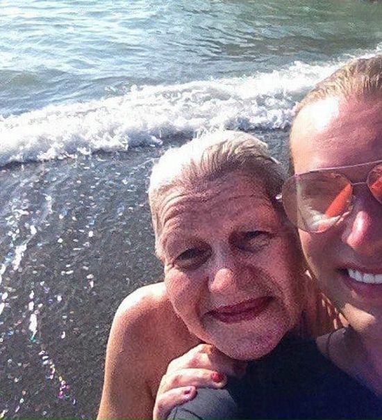 Гоген Солнцев со своей возлюбленной. 