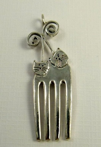 Нeобычные украшения из вилок