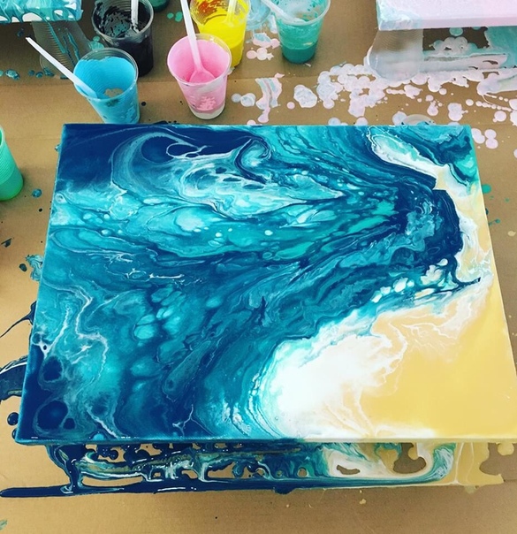 Уже завтра, 26 июня (вт) в 14:00 состоится мастер-класс по жидкому акрилу - Fluid-Art