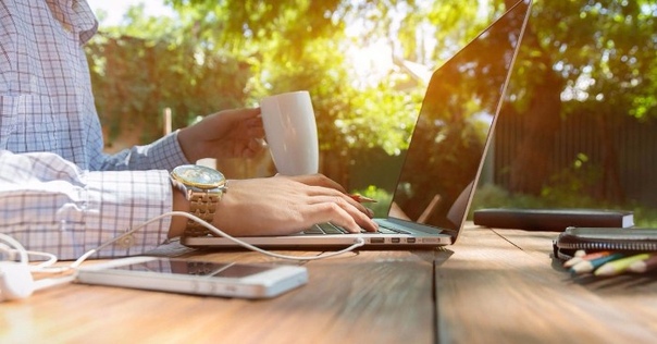 Сообщество для людей, которые ищут дистанционную работу, либо уже работают удаленно. В сообществе публикуются актуальные вакансии реальных работодателей. 