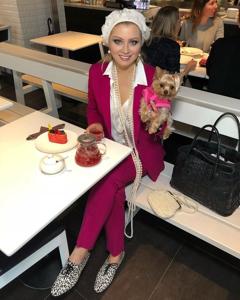 Лена Ленина злится, когда ее называют светском львицей!