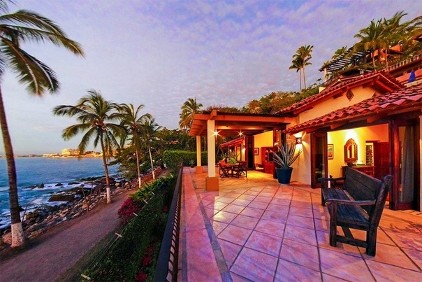 Пуэрто-Вальярта, Мексика