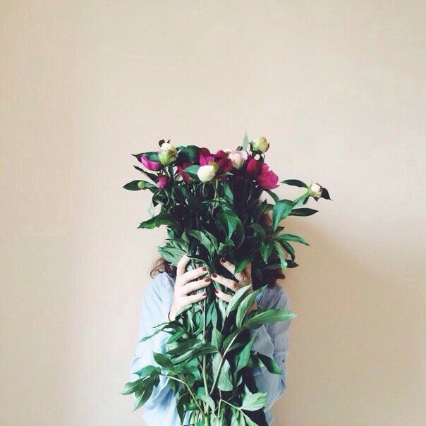 Никогдa ведь не знaешь, нaсколько ты привязaн к человеку, покa этa связь не оборвется. 