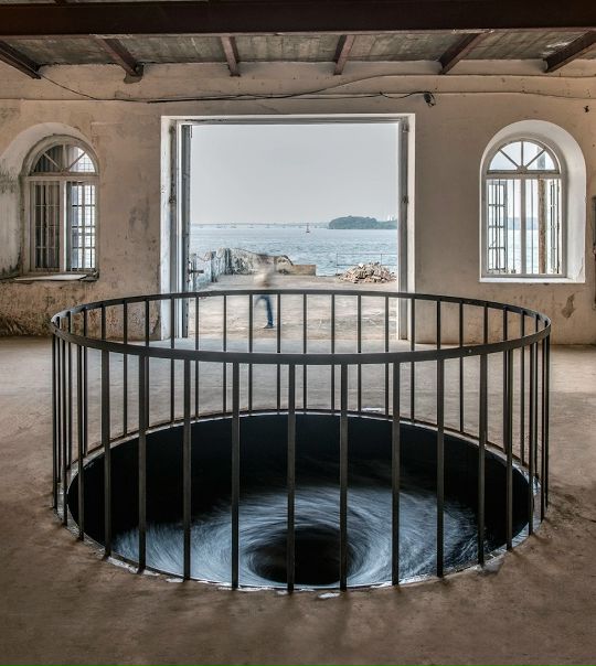 Волшебные скульптуры от Anish Kapoor