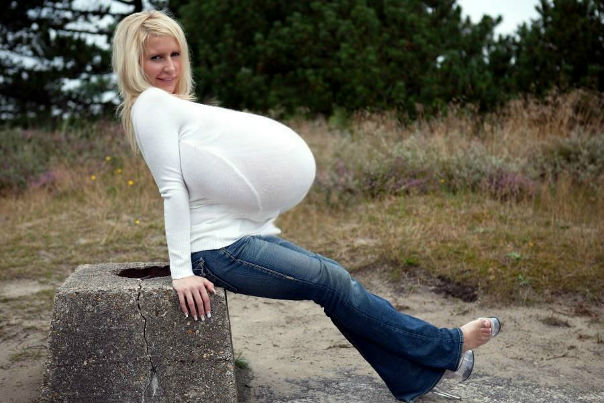 Майра Хиллс продолжает жечь!