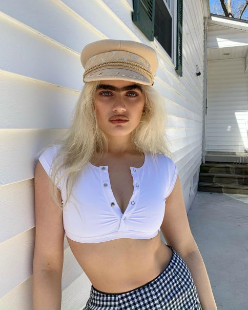 Как вы думаете, кого поставить на аву