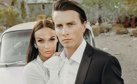 Алена Водонаева рассталась с мужем.