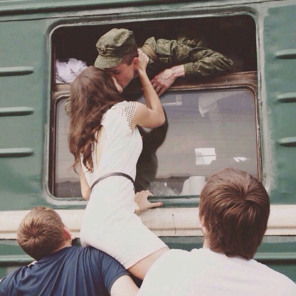 — Отношения, пережившие расстояние, вознаграждаются вечностью.